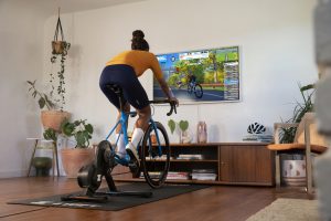 woman-using-zwift Woman using Zwift